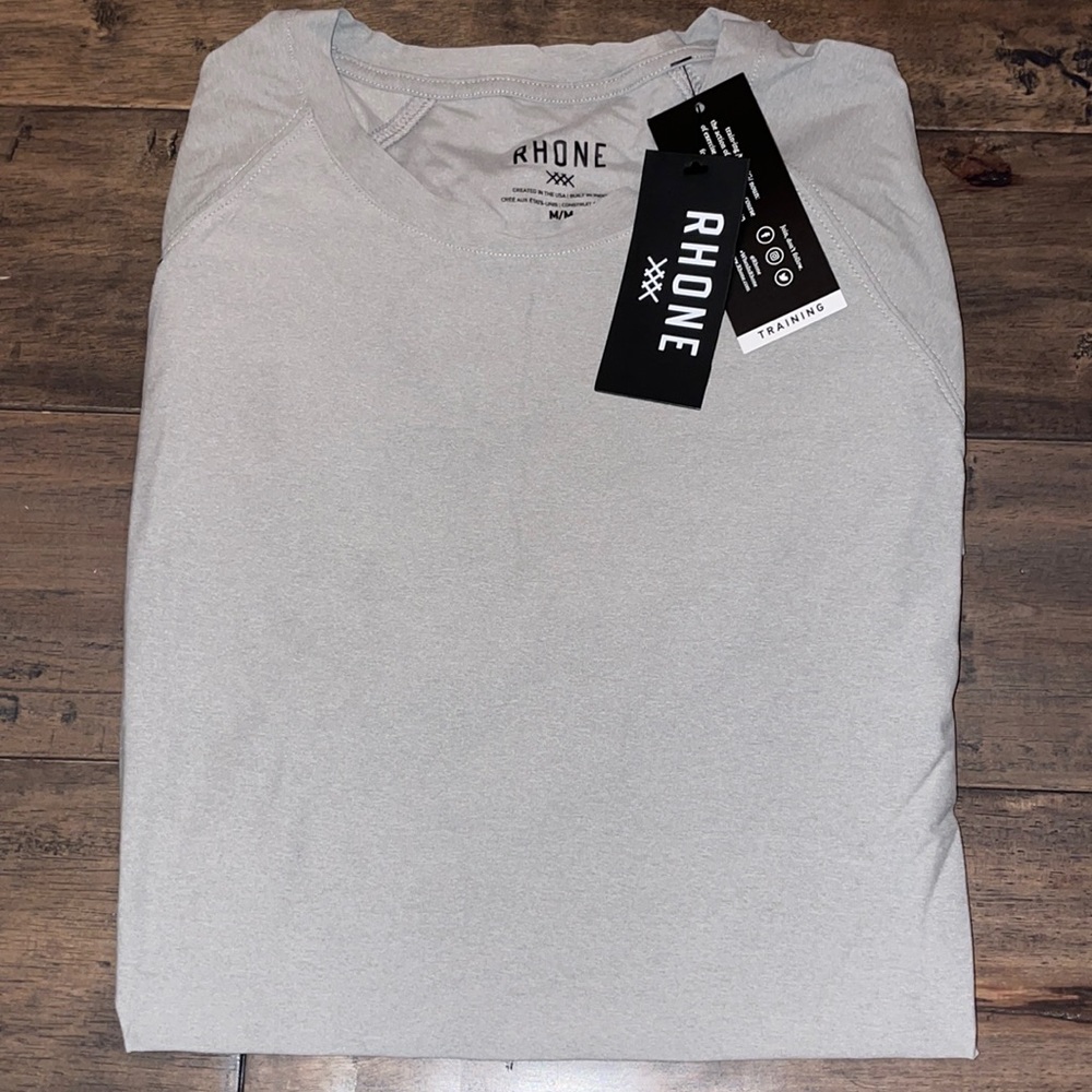 LAST 1! Rhone gray training t shirt M NEW moisture wicking anti odor